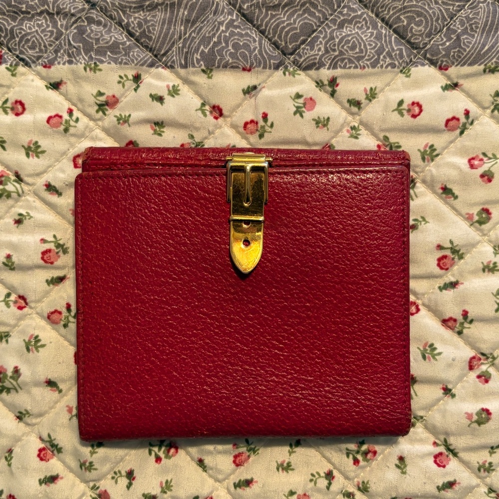 Red Vintage Gucci Bi-Fold Wallet